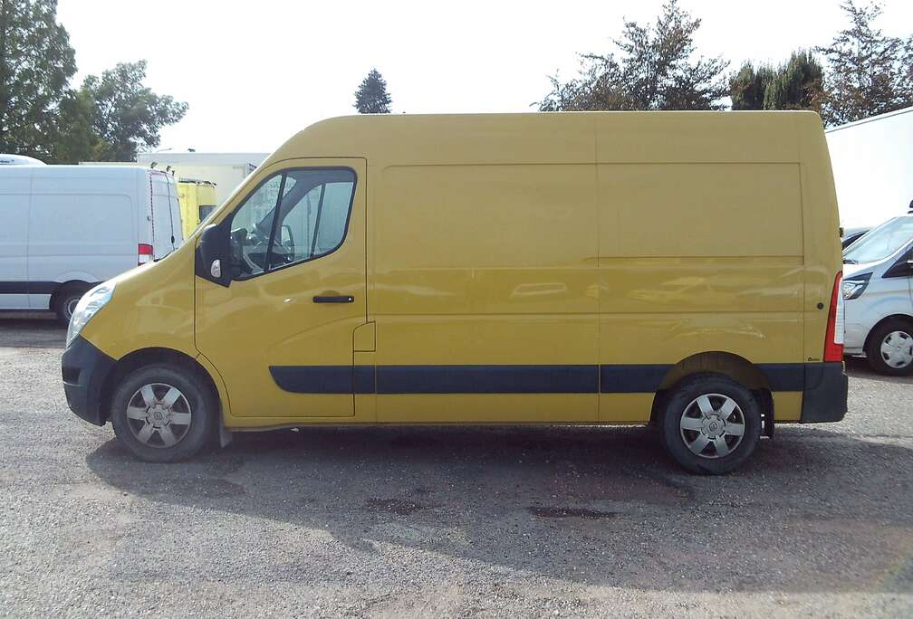 Renault 2.3 dCi 33 L2H2 Grand Confort