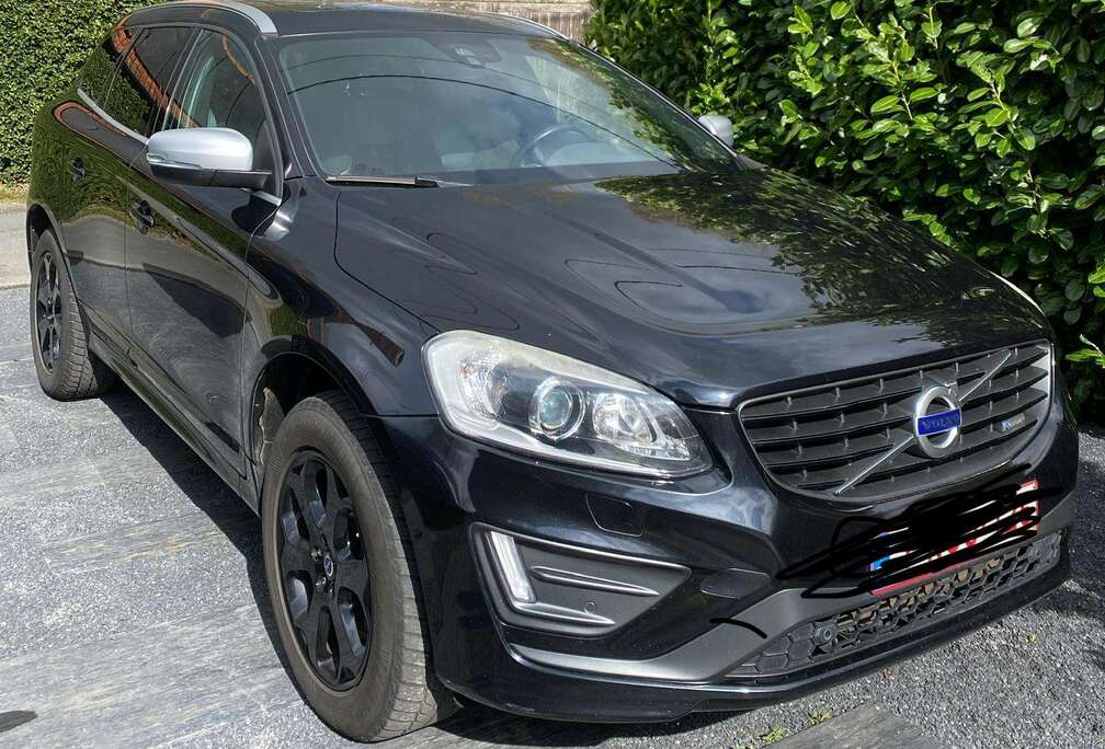 Volvo XC60 2.0 D4 Momentum R-Design