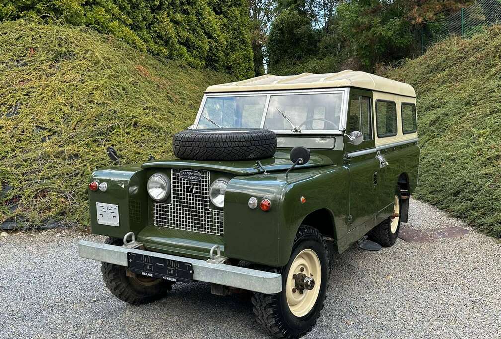 Land Rover IIA 109 + Overdrive /Papiers belge /Mécanique ok /Châssis à traîter.