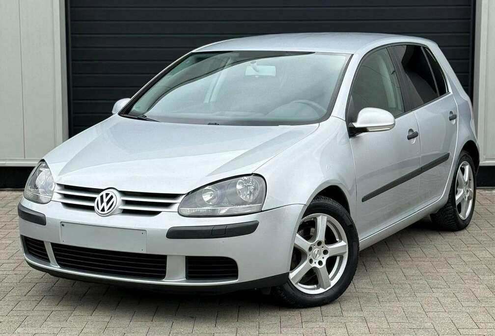 Volkswagen Vw Golf 5 1.6 Essence boîte automatique 2ème propriétaire