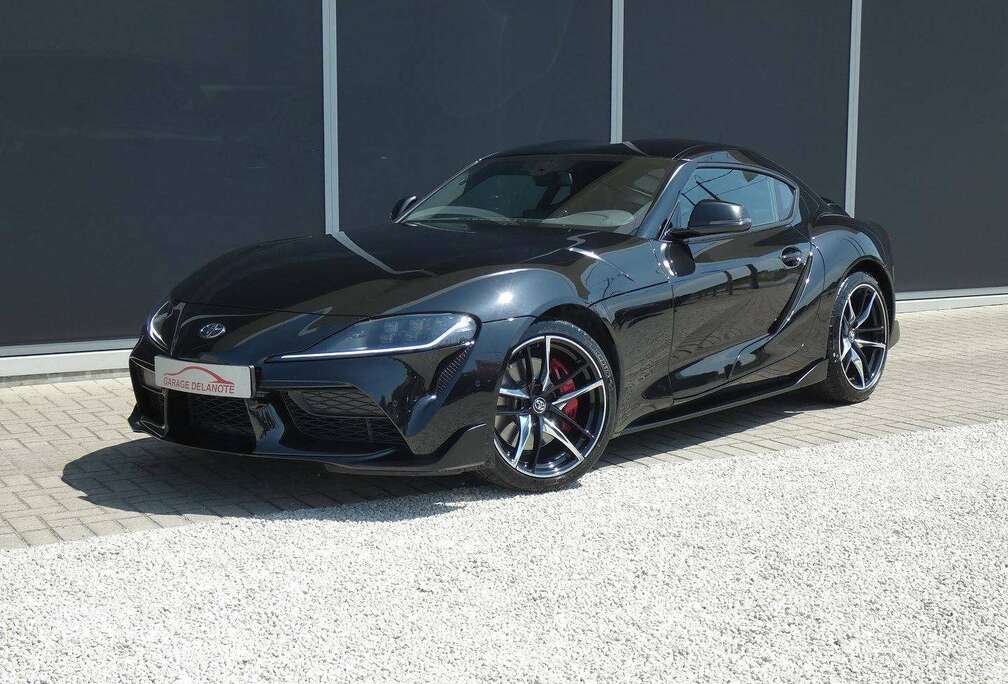 Toyota GR 3.0 Turbo Automaat Sport +Dodehoek +Sensoren +Camera +Zetelverwarming +Leder/Alcantara +Stoelmemory +GPS