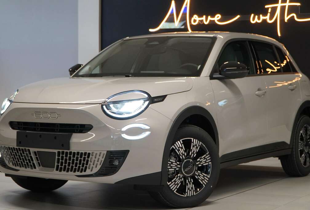 Fiat 600 1.2 Hybrid Icon DCT