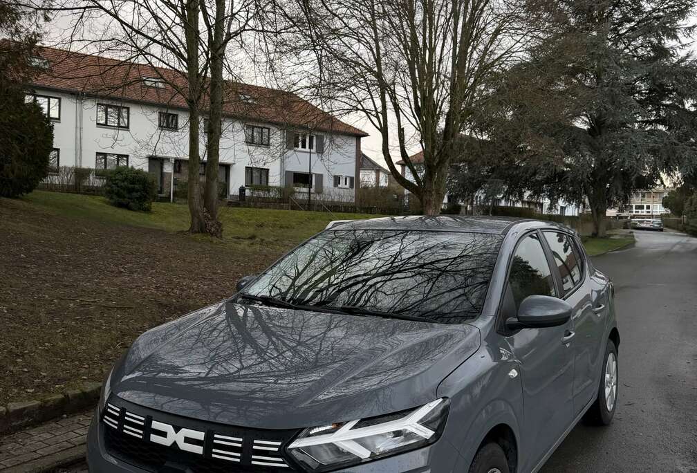 Dacia 1.0 TCe Expression CVT