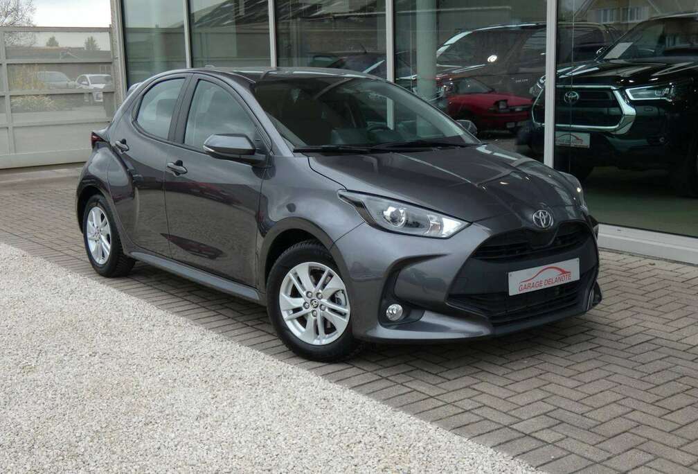 Toyota Hybrid Dynamic +Apple carplay +Android auto +Parkeercamera +Lichtmetalen velgen +Mistlampen voor *2024*