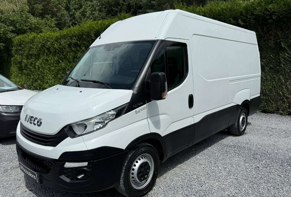 Iveco 35S13SV 2.3 Turbo - L3H2 - 155 CHVX - 124.000 KM - UTILITAIRE -  A VOIR -