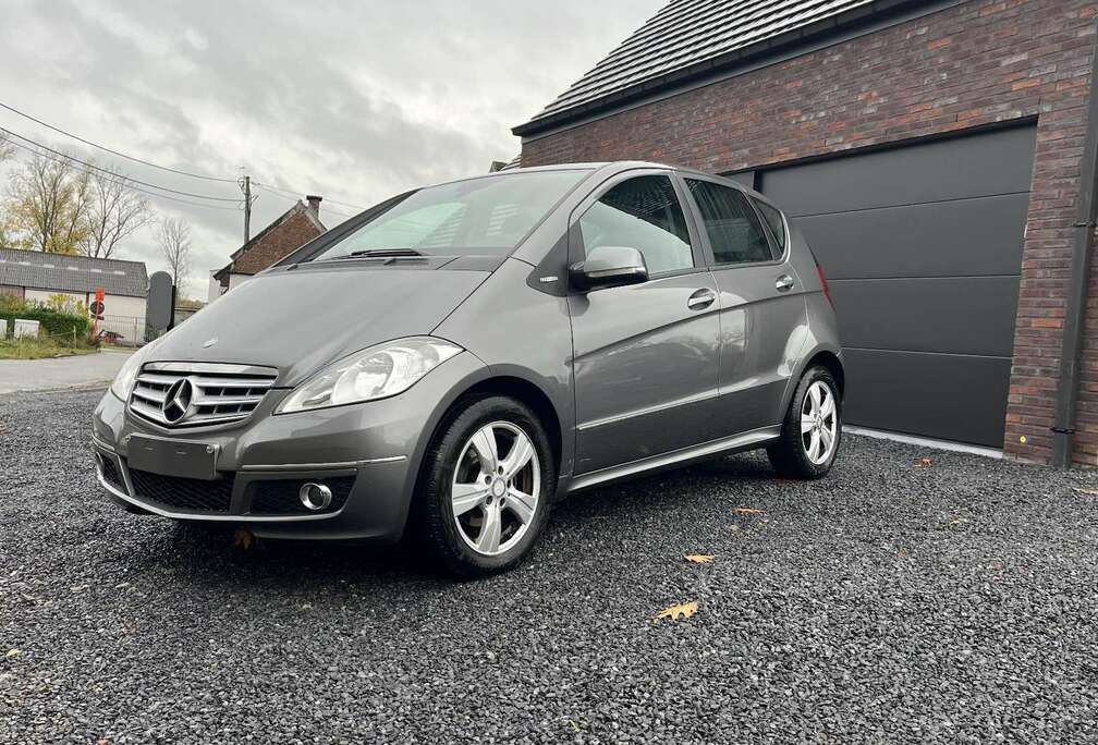 Mercedes-Benz BlueEFFICIENCY Elegance