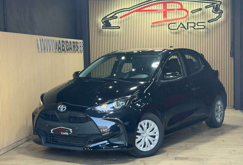 Toyota HYBRID * ESSENCE 1.5I ** BOITE AUTO ** GARANTIE 12 MOIS **