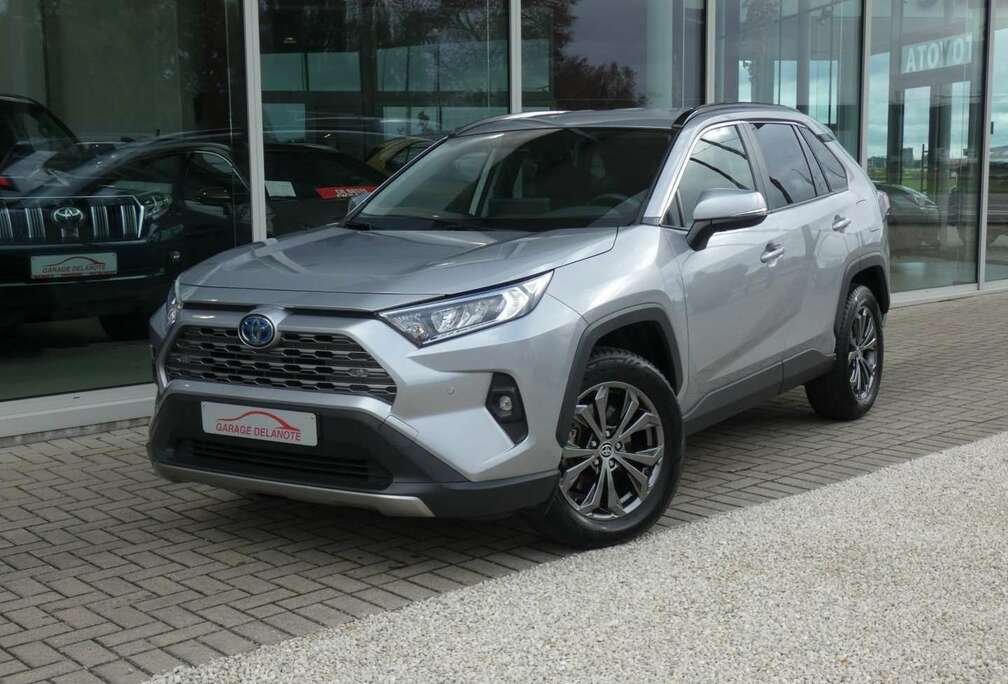 Toyota HYBRID Dynamic Plus +Trekhaak Dodehoek Carplay