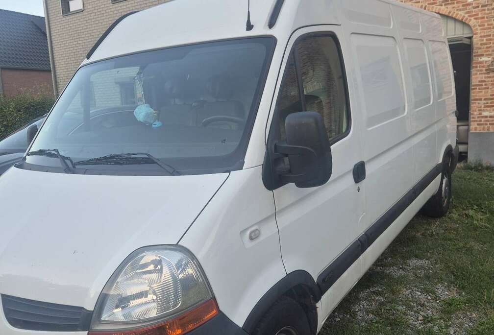 Renault 2.5 dCi 28 L1H1 Extra
