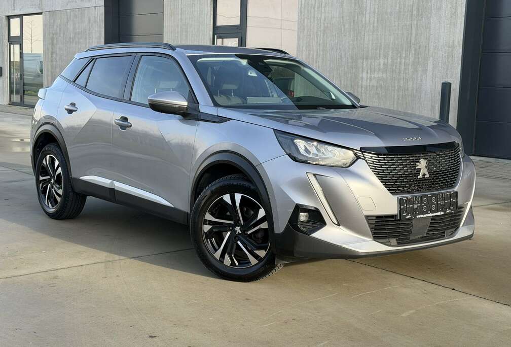 Peugeot 1.2 PureTech GT Automaat / 136pk/ CARPLAY/ CAMERA