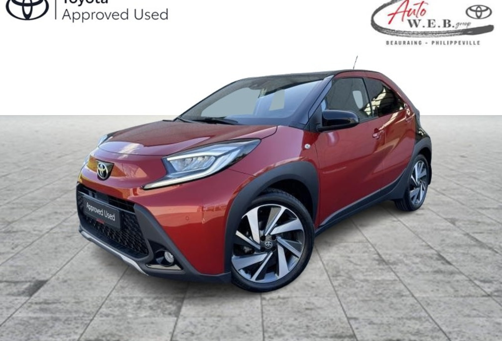 Toyota 1.0 AUTO CVT X ENVY avec Seulement 17 577 km