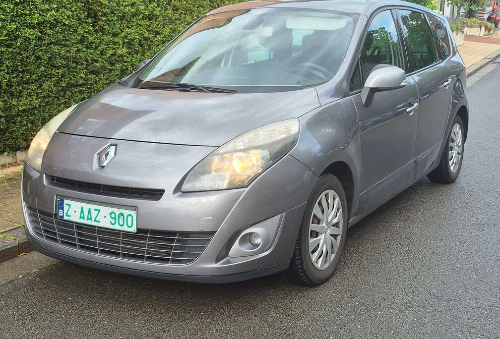 Renault 1.5 dCi. 7pl. 2011. AUTOMAAT. NAVI. 2950 EURO