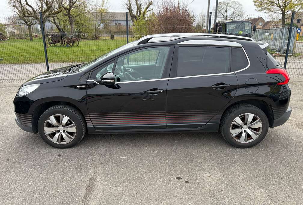 Peugeot 2008 1.2i PureTech Urban
