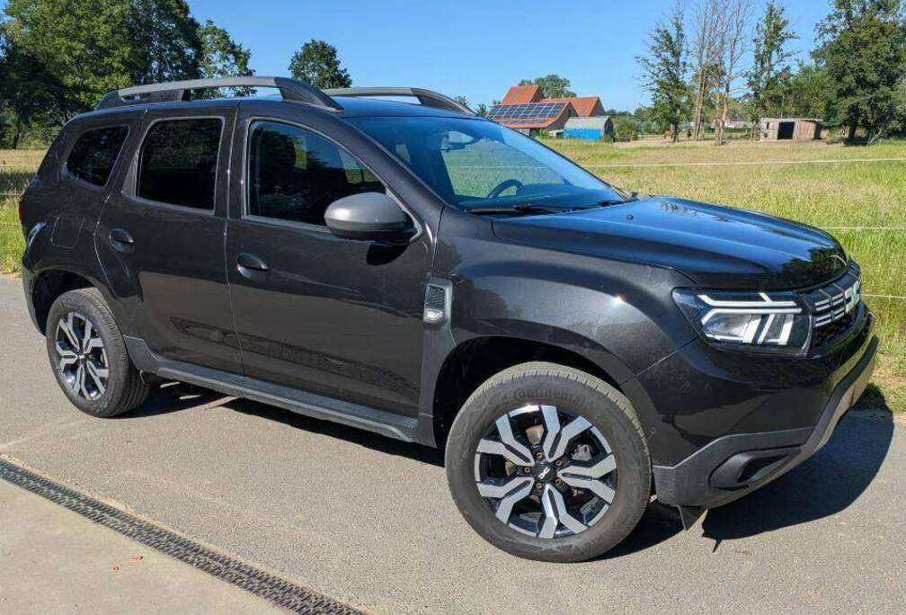 Dacia Automaat trekhaak 360° camera navigatie zetelverwarming