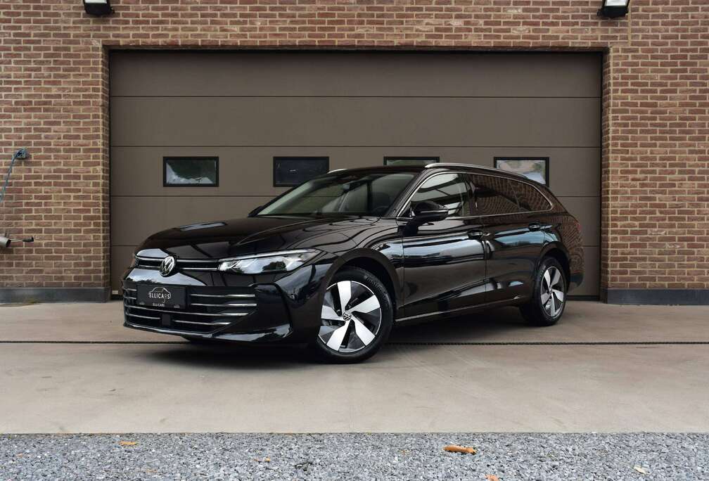 Volkswagen SW 1.5 TSI DSG / ELEGANCE / MASSAGE / 360° CAMERA / CARPLAY / DAB / GPS / LED / TREKHAAK