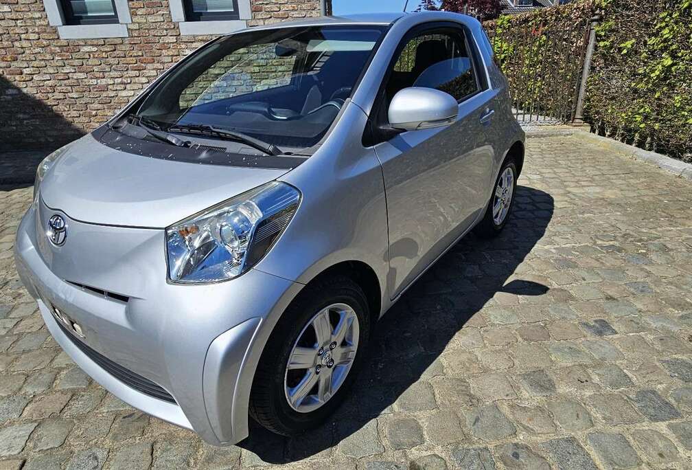Toyota iQ 1.0i VVT-i Luna Multidrive PRET A IMMATRICULER