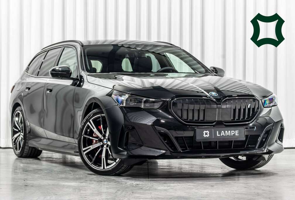 BMW Touring eDrive40 M Sport Pro Bowers & Wilkins Pano ACC