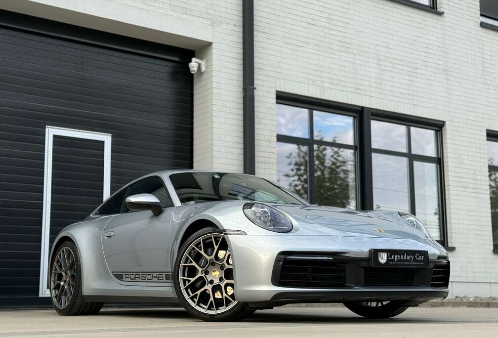 Porsche Carrera 4