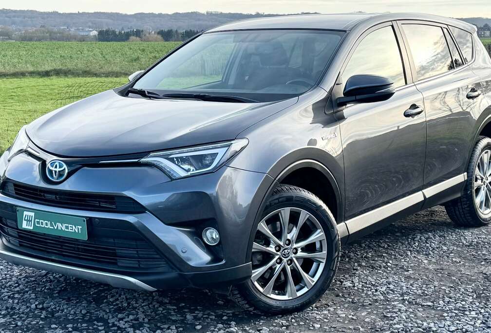 Toyota Hybrid 2.5i // keyless - Cam - GPS