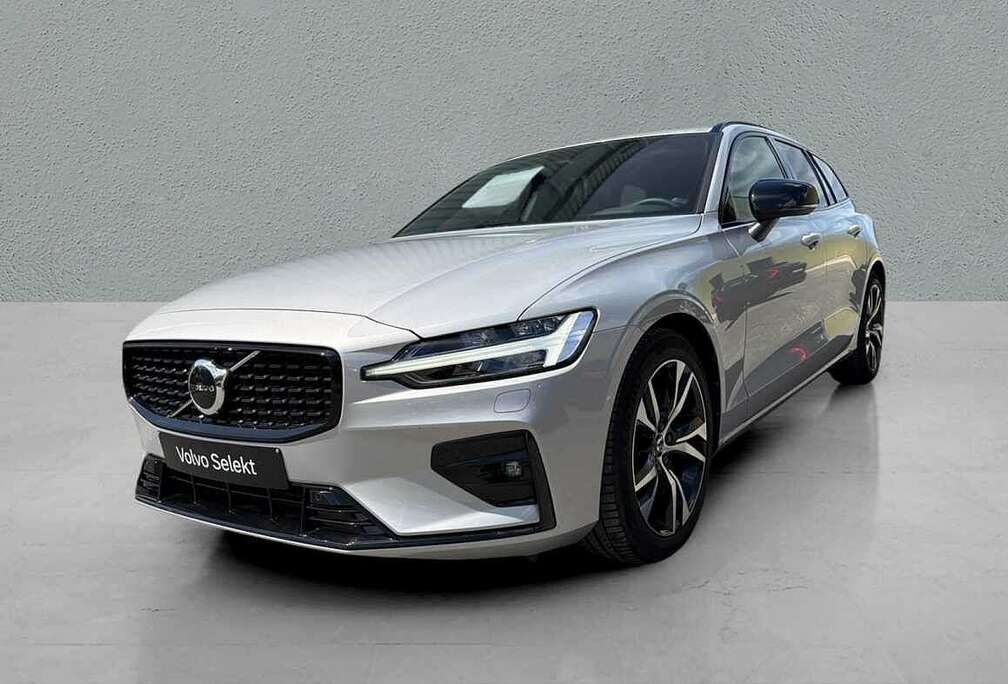 Volvo Plus Dark, B3 mild hybrid, Benzine