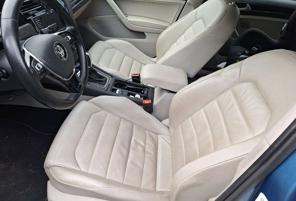 Volkswagen Golf 1.4 TSI BlueMotion Technology DSG Highline