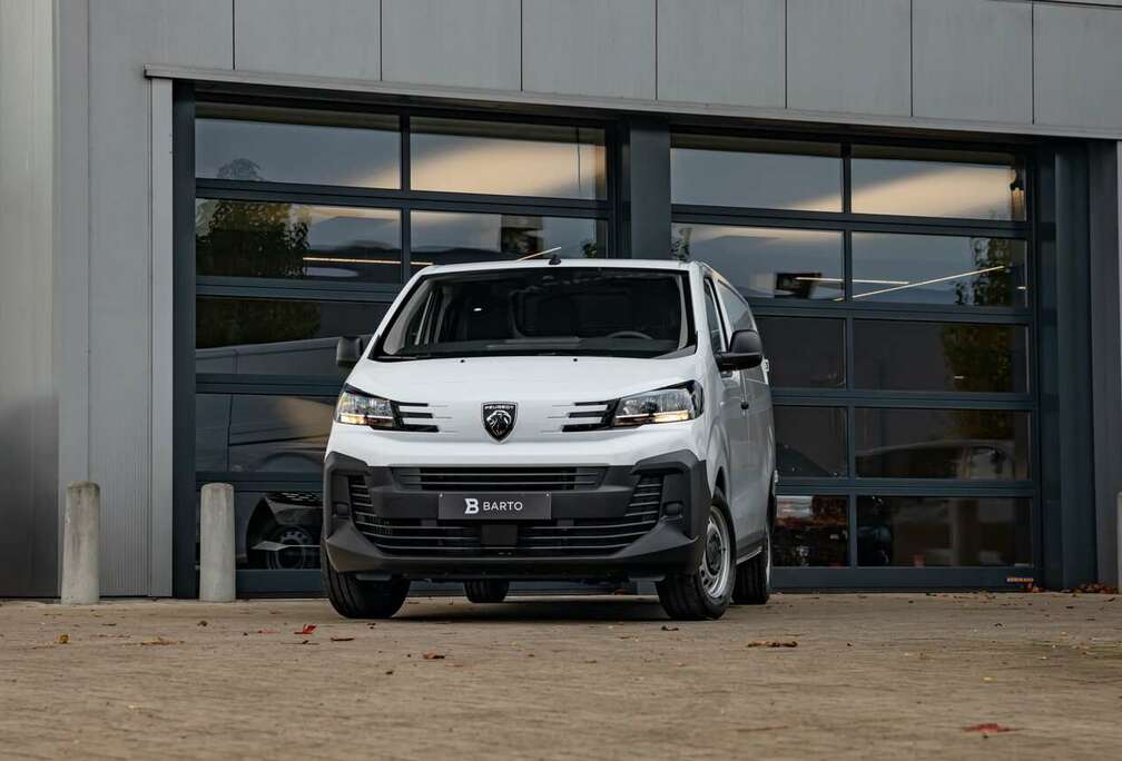 Peugeot 120 PK MT  L2  3-zit  Camera  Airco  Navi ...