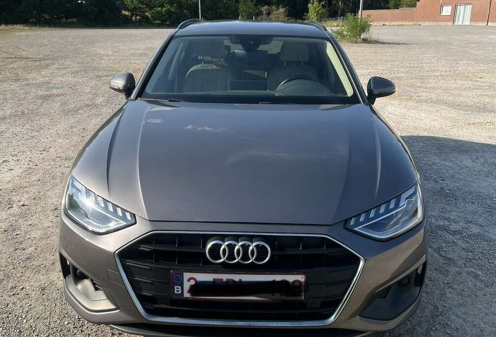 Audi Audi A4 Avant 30 TDI MHEV S tronic Business Editio