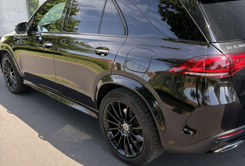 Mercedes-Benz e 4-Matic PHEV