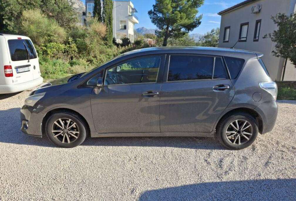 Toyota Verso 1.6i Luna 5pl.