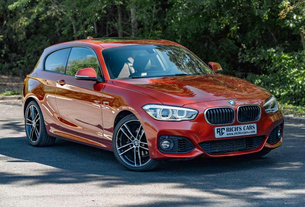 BMW 118i M Edition Open dak/Navi Pro/HIFI/PDC/AppleCarplay