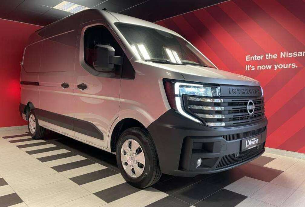 Nissan Tekna Van L2H2