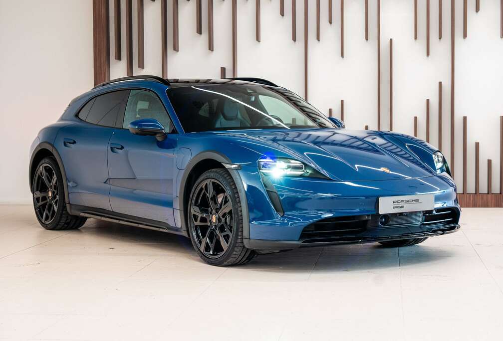 Porsche Taycan 4S Cross Turismo