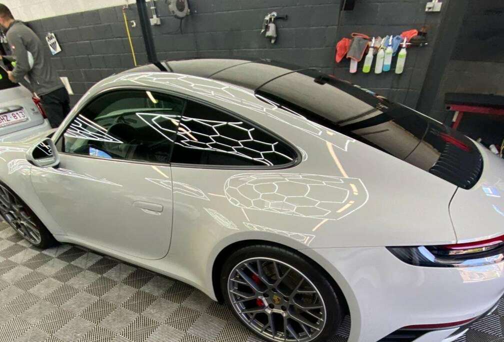 Porsche 992