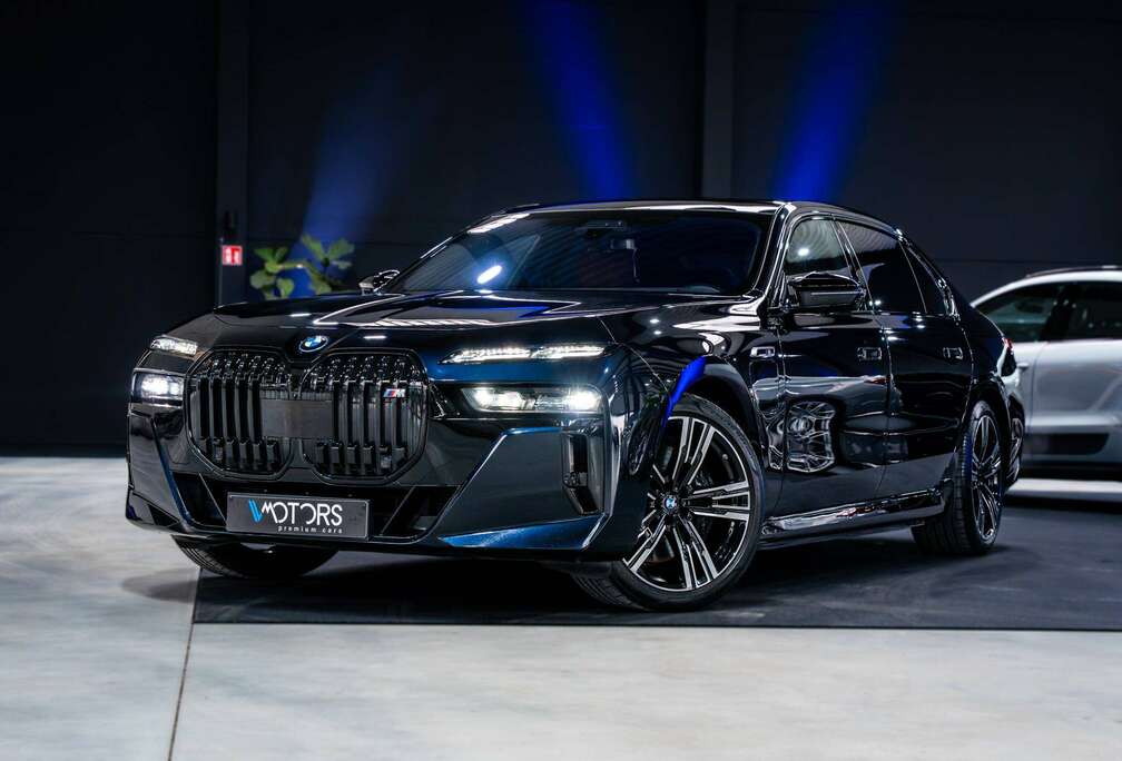 BMW M760e xDrive - Full PPF - Executive Drive Pro - Sky Lounge  Rear Axle Steering  Massage - Soft Close