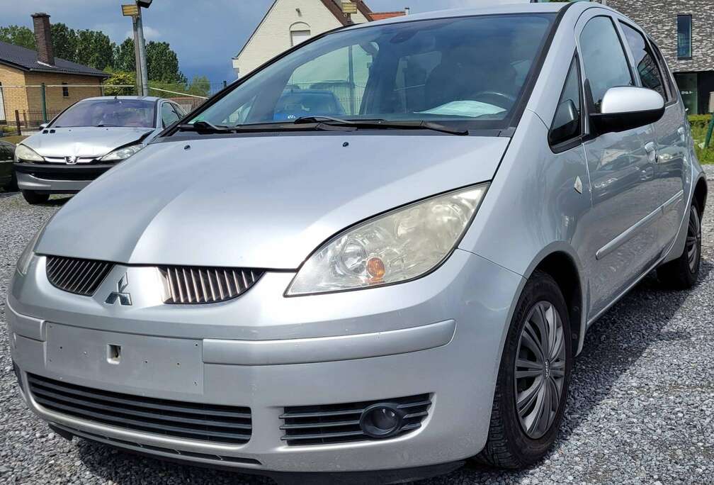 Mitsubishi 1.1i AL BLANCO GEKEURD ROOS FORM AIRCO euro 4 2006