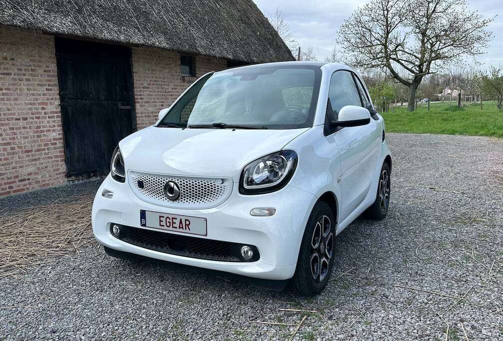 Smart Fortwo Coupé EQ 17.6 kWh EQ Comfort  (EU6.2)