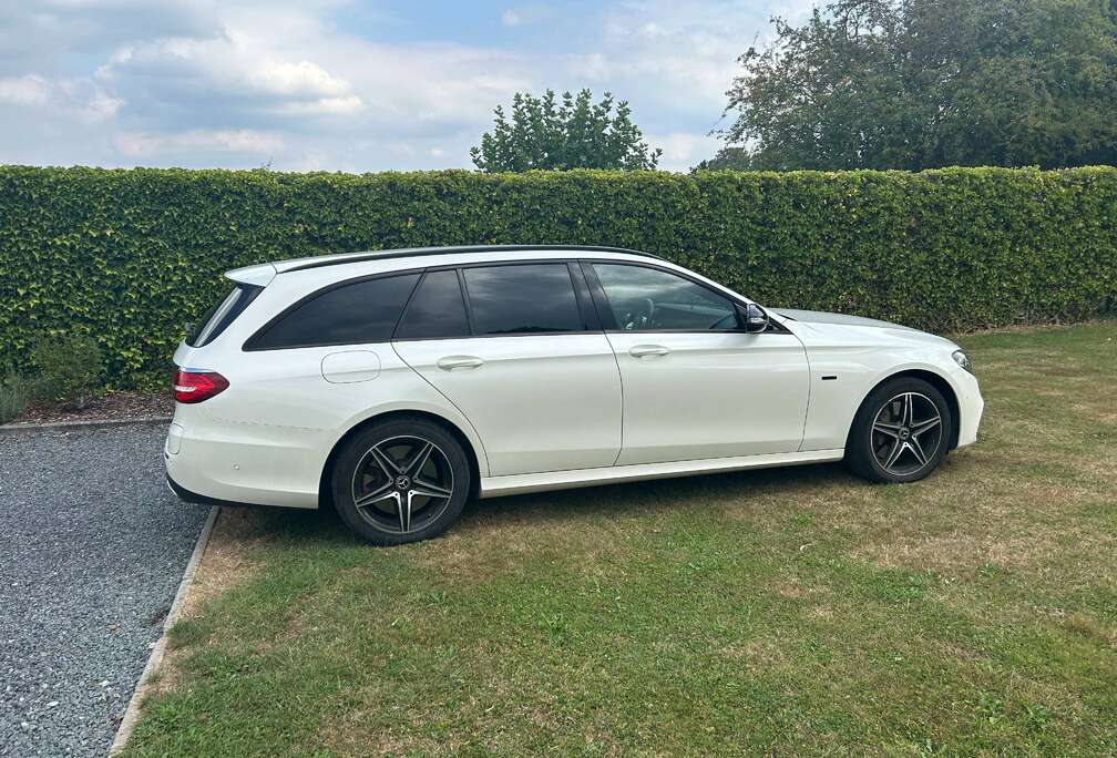 Mercedes-Benz E 300 de PHEV Business Solution AMG