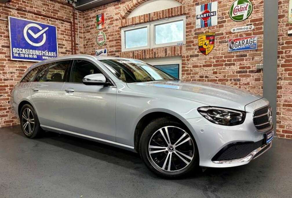 Mercedes-Benz E 200d 1.6 CDi 160cv Auto Navig/ClimaA/Cam