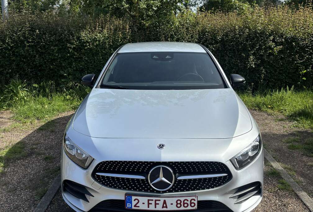Mercedes-Benz Mercedes-Benz A 180 AMG Line