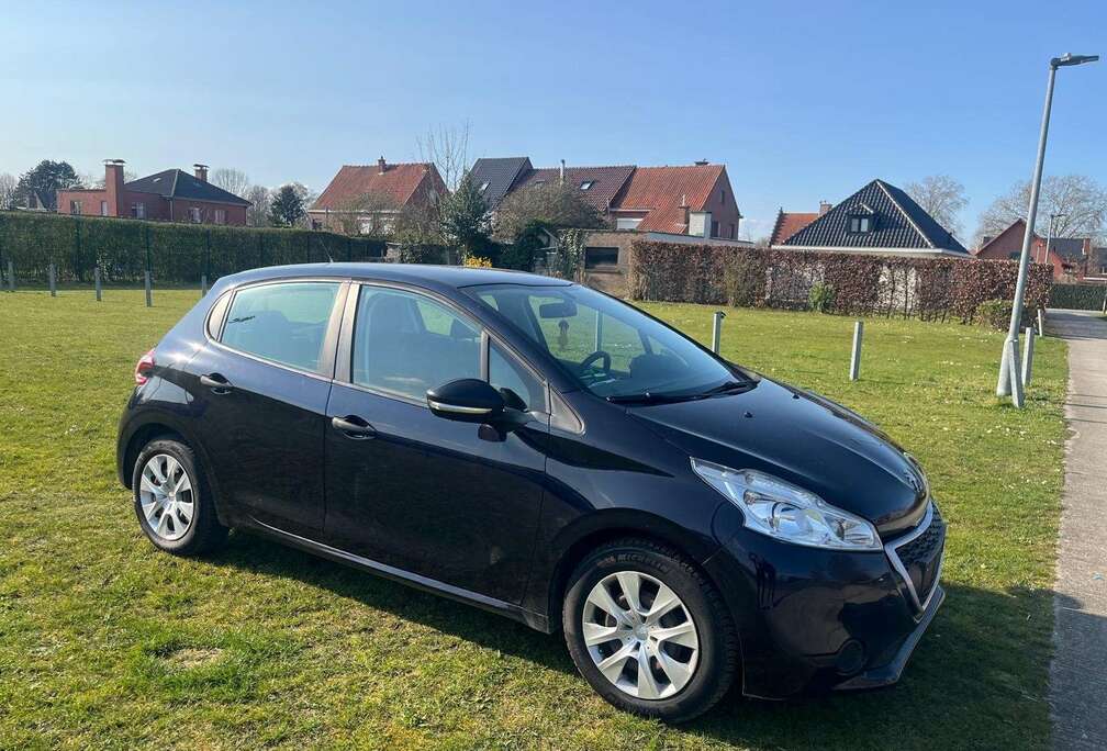 Peugeot 1.2 PureTech S&S Active 82