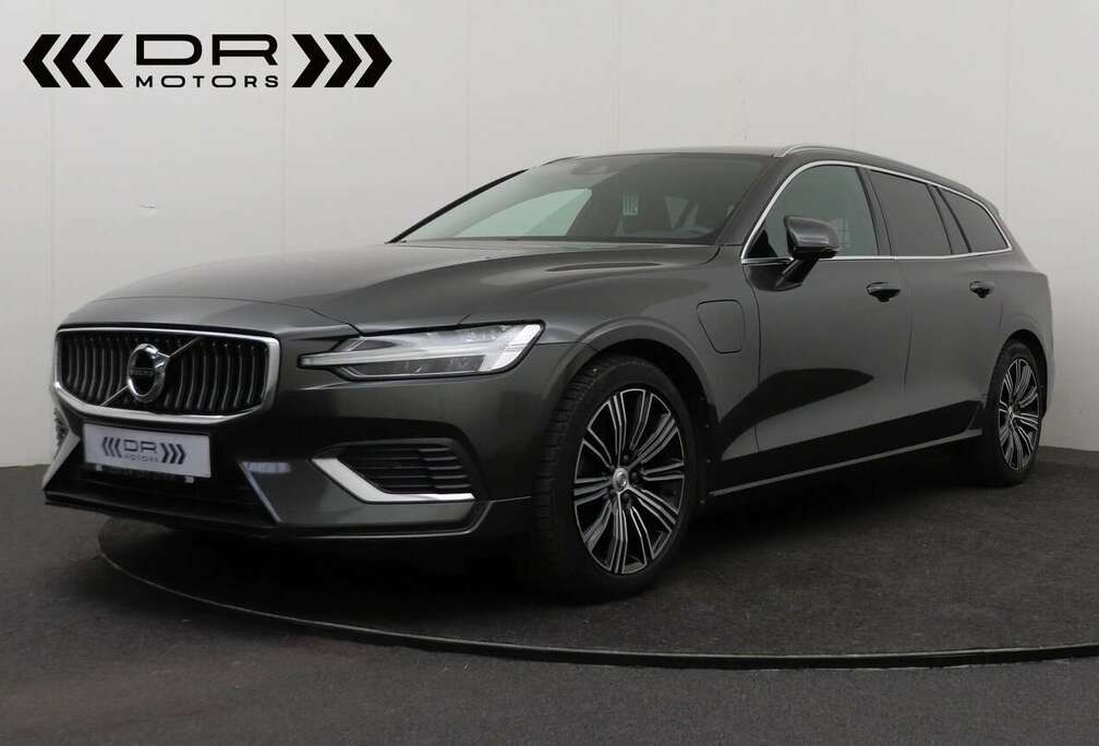 Volvo T6 - RECHARGE - INSCRIPTION - WEGKLAPBARE TREKH...