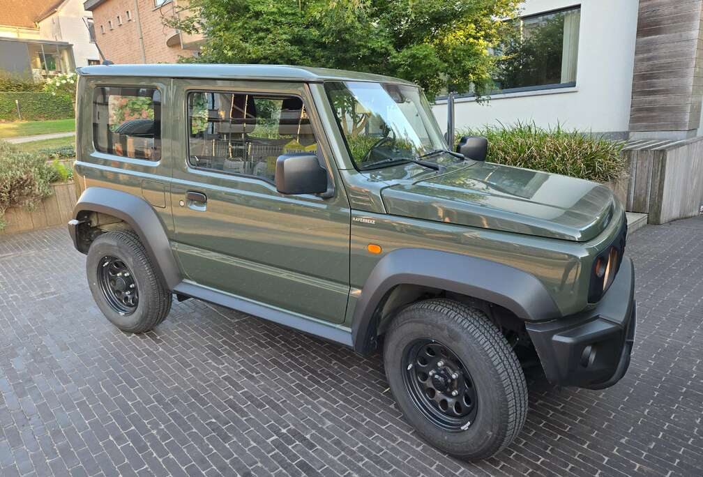 Suzuki Jimny 1.5i 4x4 GL