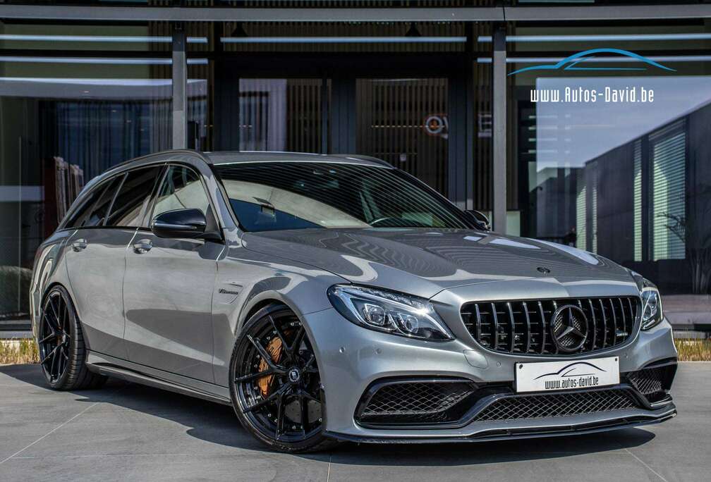 Mercedes-Benz 4.0 V8 BiTurbo / HISTORIEK / AMG NIGHT PACKAGE / SPORTUITLAAT / CAMERA / LED KOPLAMPEN / KEYLESS START / 20