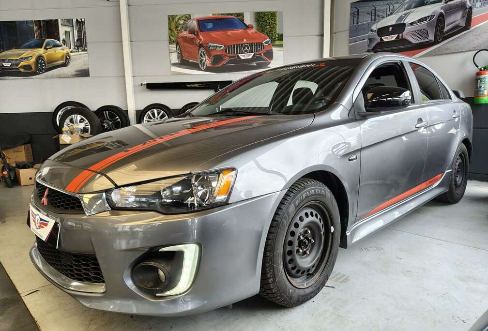 Mitsubishi 1.6I *CIEL ETOILE*JBL*ECRAN TACTILE*SPOILER*CLIM*
