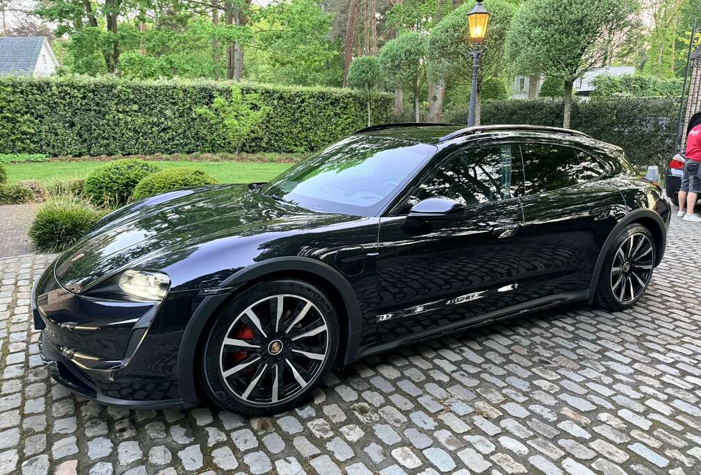 Porsche Cross Turismo 93.4 kWh 4S