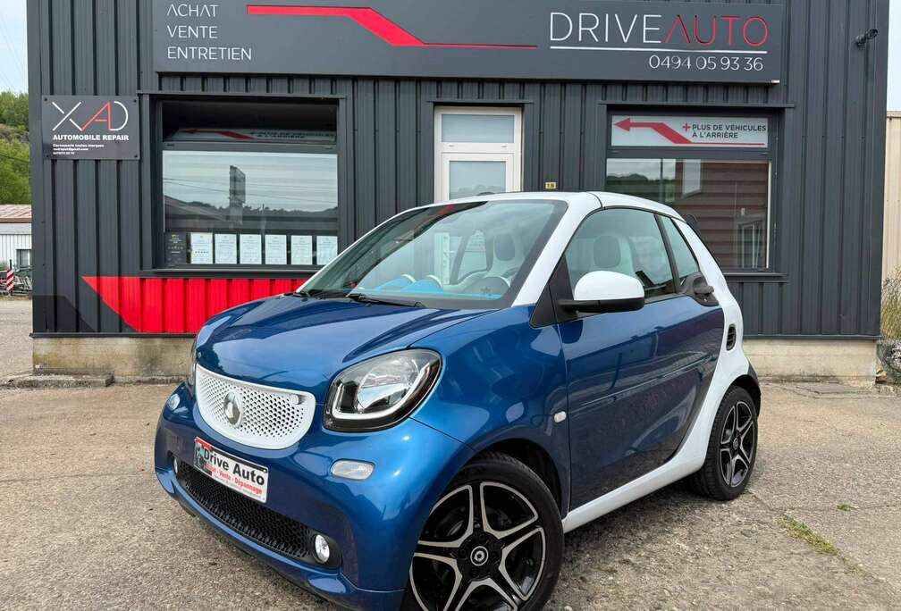 Smart Cabrio / Gps / Camera / Airco / Bluetooth / Garantie