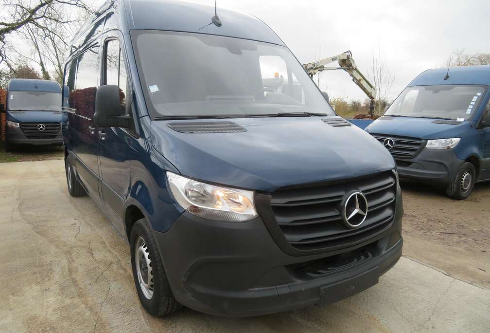 Mercedes-Benz 311CDi - FWD - A2H2