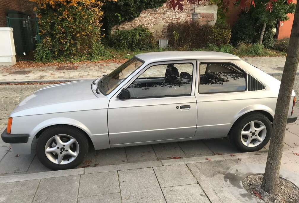 Opel 18E