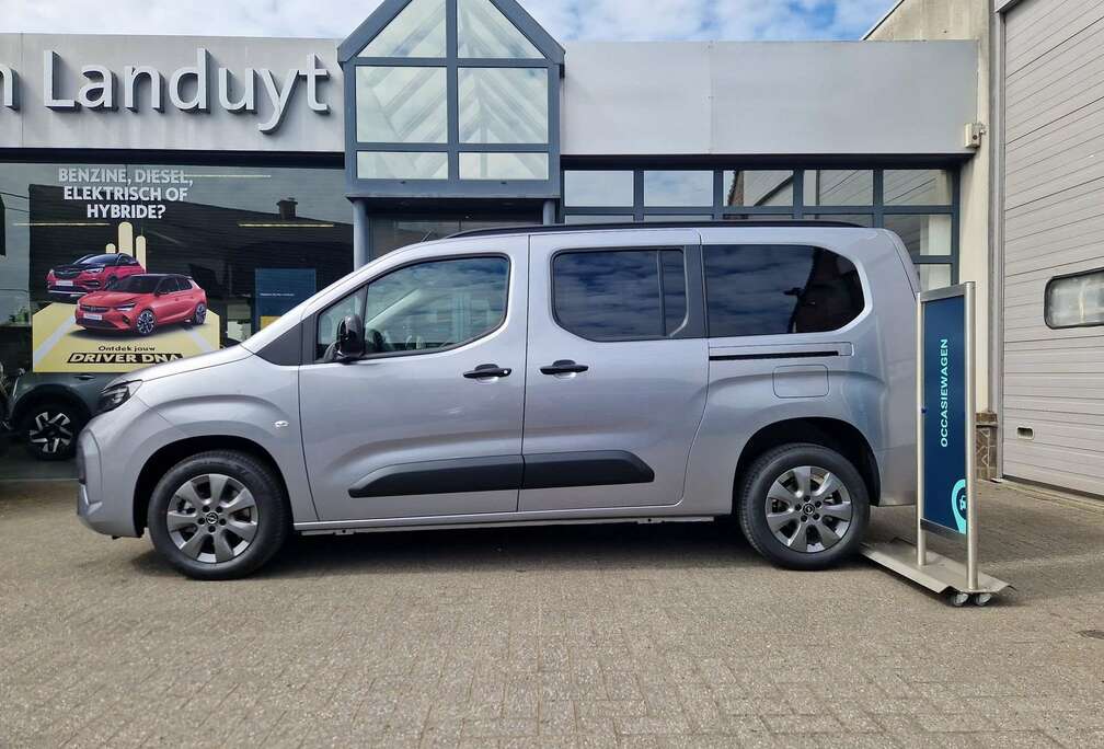 Opel Opel Combo L2 1.2 Turbo 110 PK lichte vracht 5 zitplaatsen