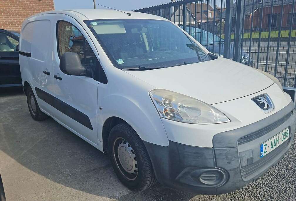 Peugeot 1.6 HDi L1H1 Pack CD Airco 120